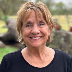 Picture of Katlyn Bates Author